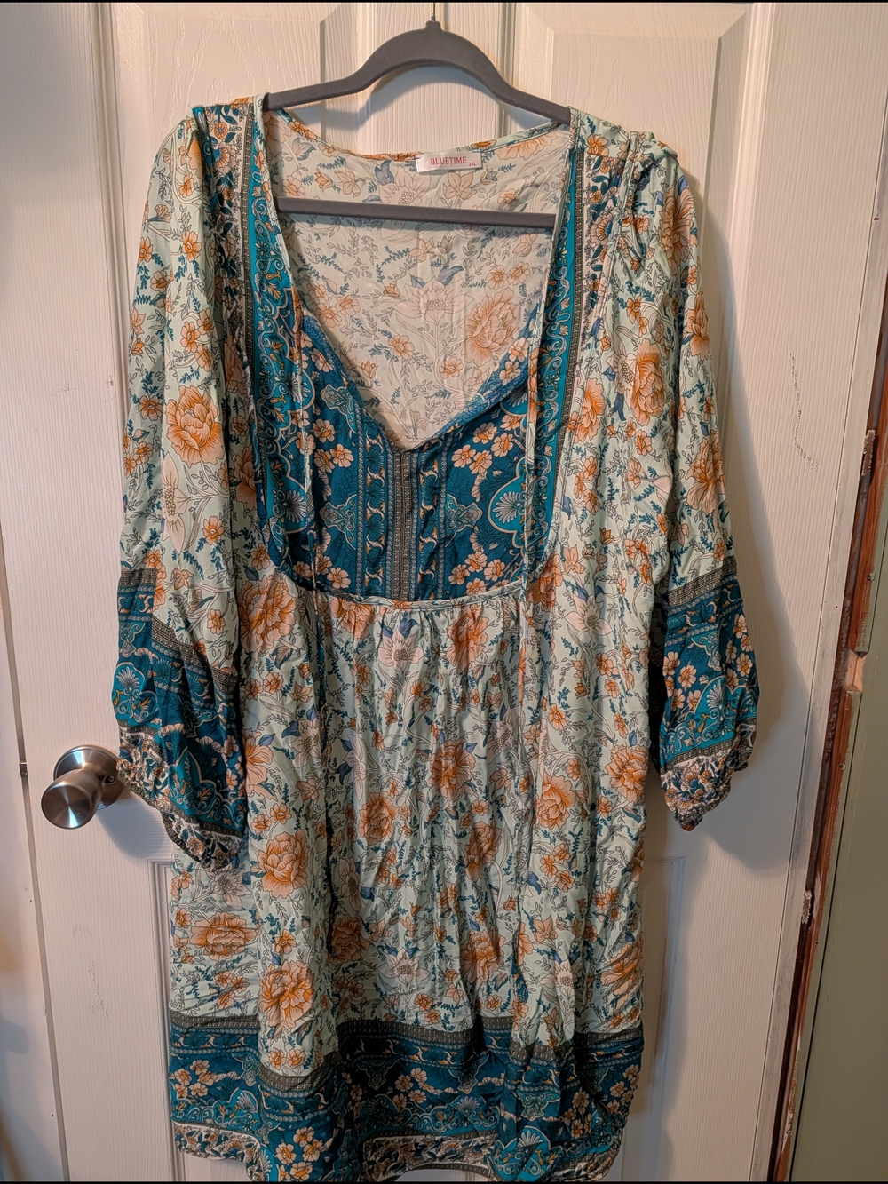 Floral V-Neck Long Sleeve Dress in Teal and Cream